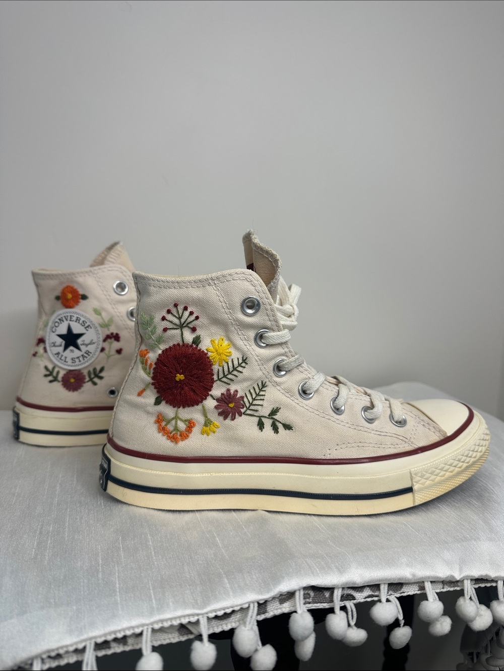 Converse Chuck Taylor Floral Embroidered High Top Sneakers 7w 5m